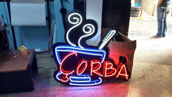 Çorbacı restoran neon tabela